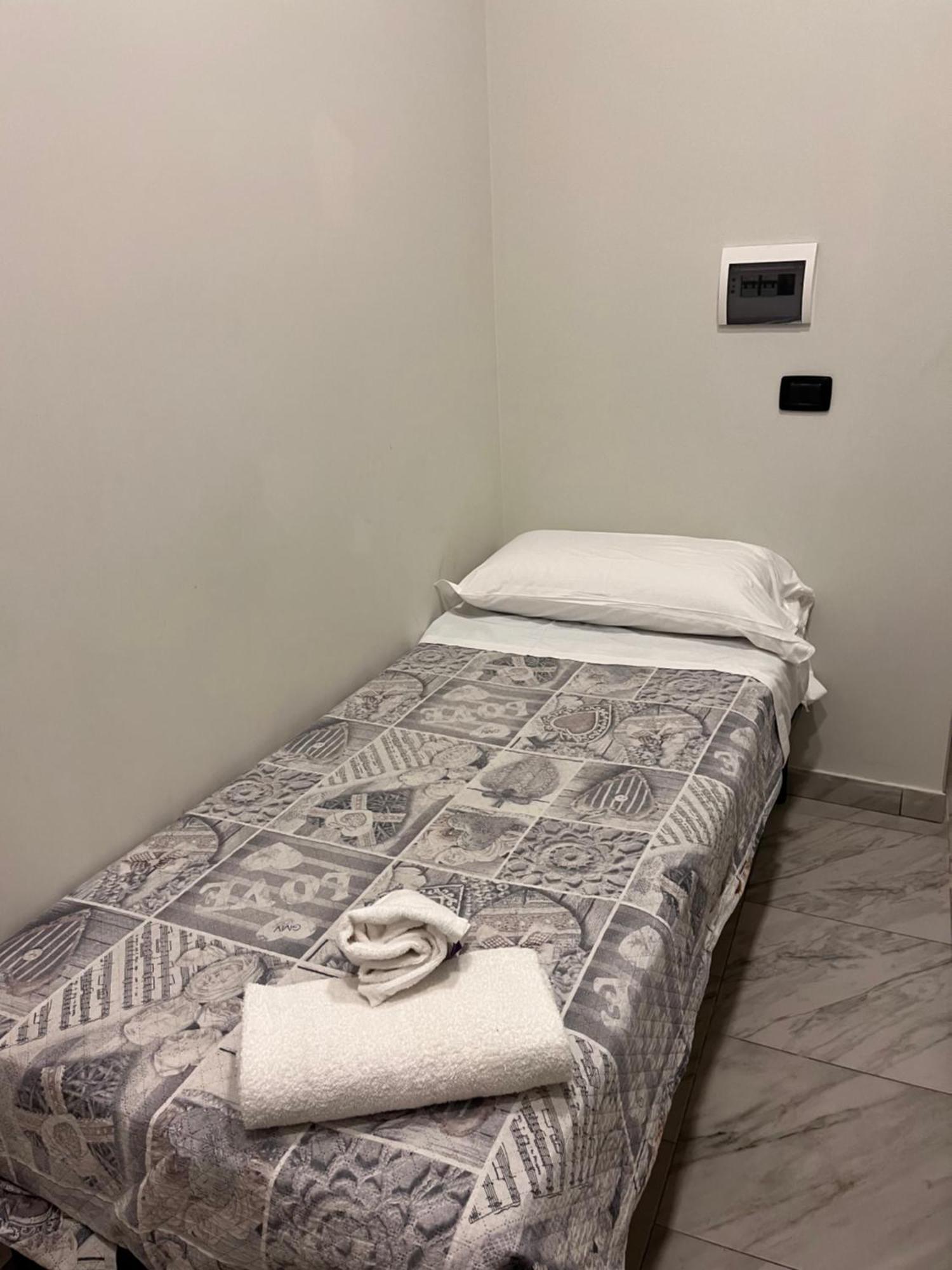 Oceania Hotels Napoli ภายนอก รูปภาพ
