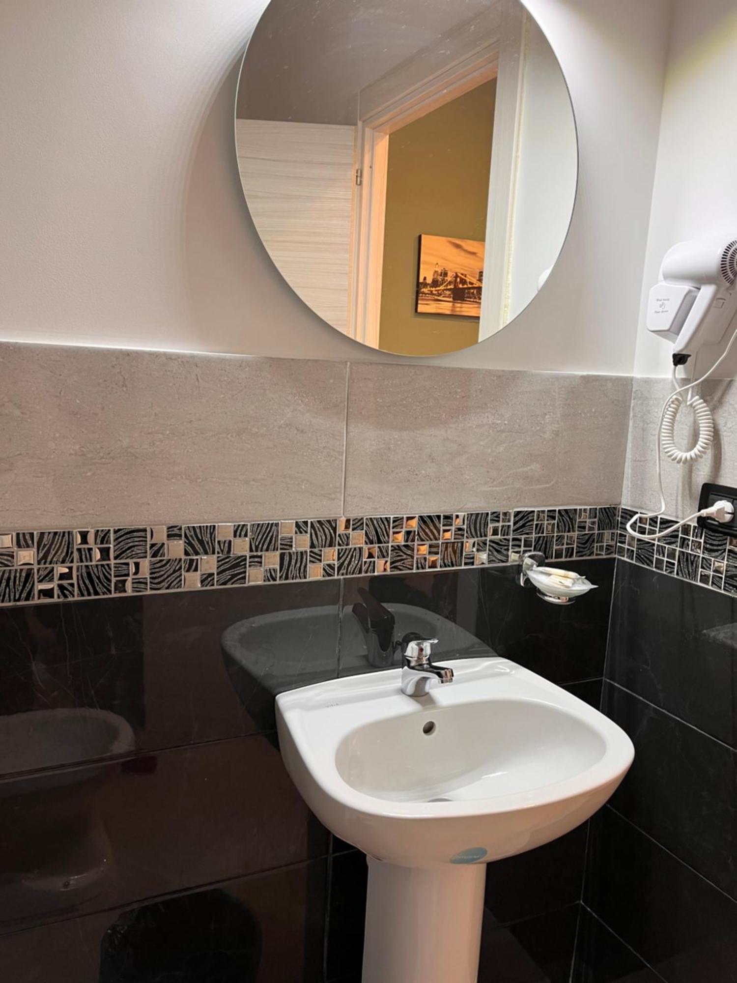 Oceania Hotels Napoli ภายนอก รูปภาพ