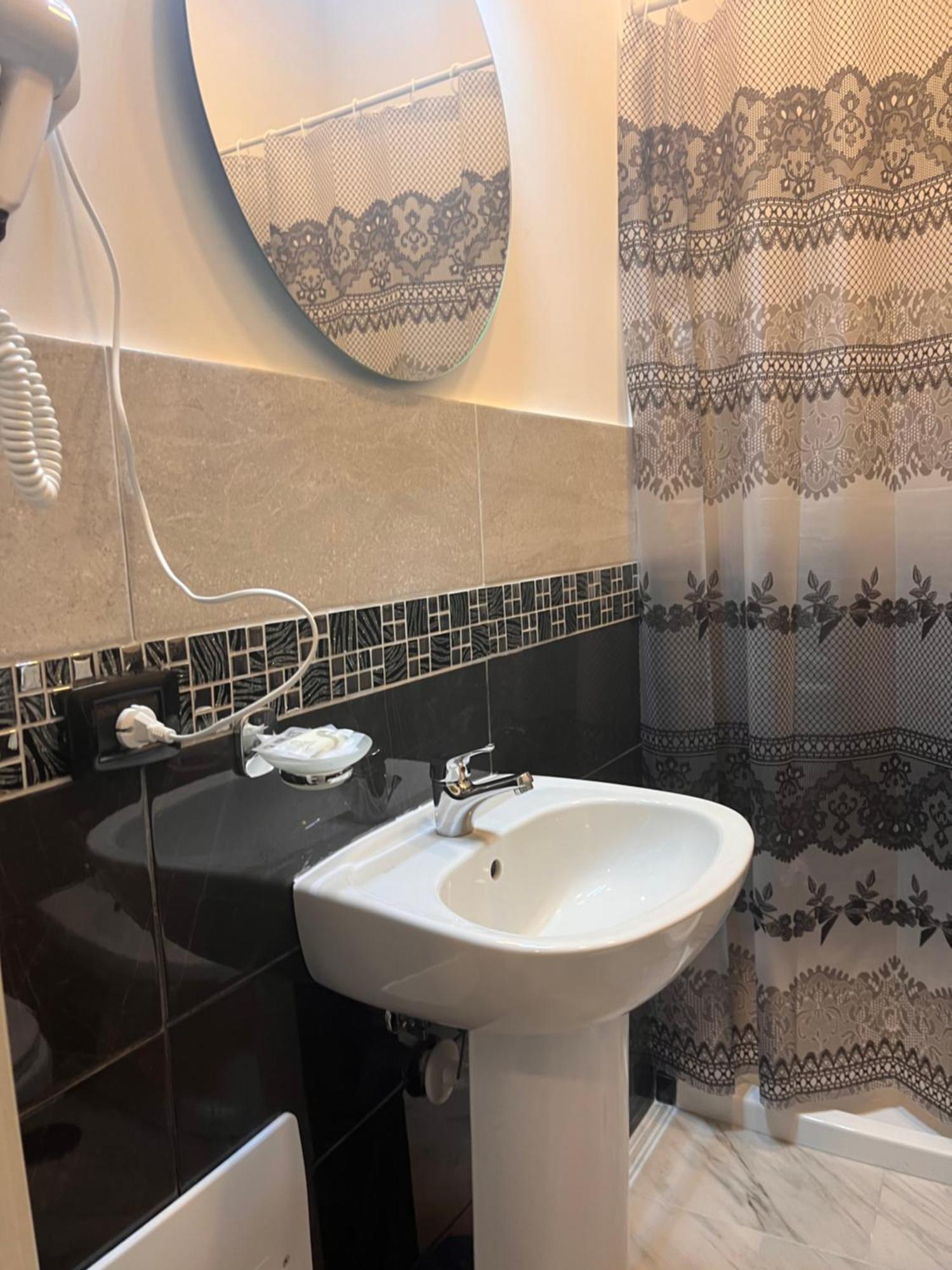 Oceania Hotels Napoli ภายนอก รูปภาพ