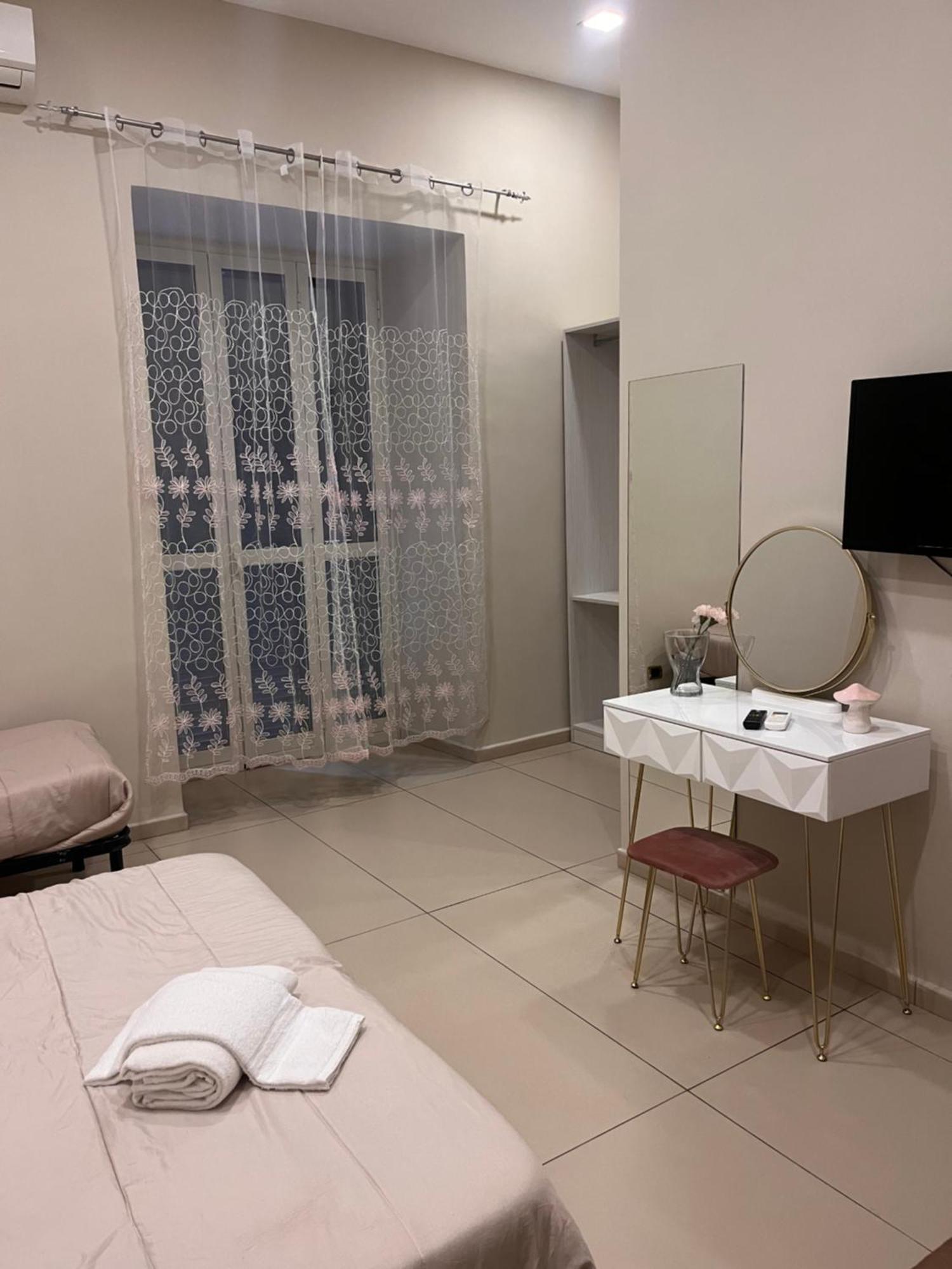 Oceania Hotels Napoli ภายนอก รูปภาพ