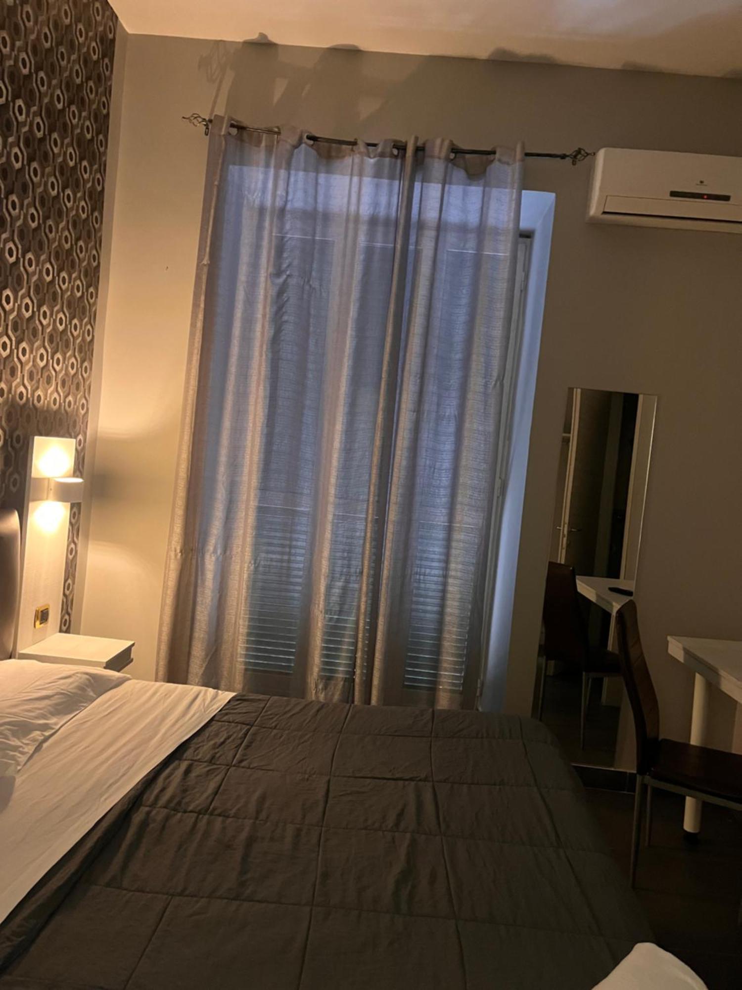 Oceania Hotels Napoli ภายนอก รูปภาพ